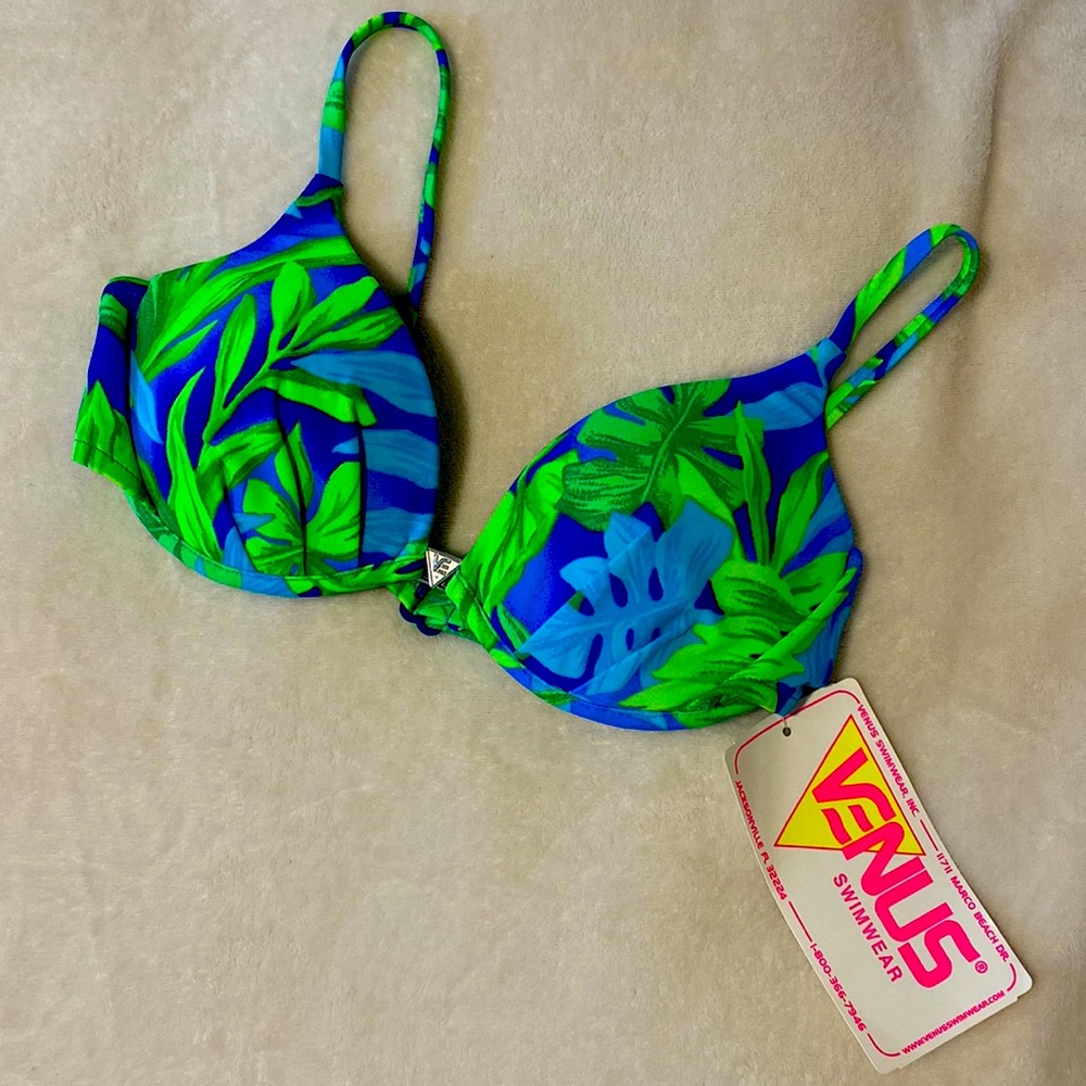 Brand new with tags Vintage Venus Swim Top size B